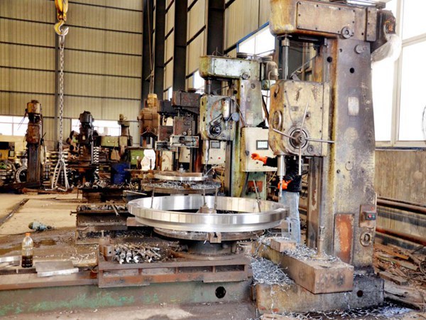 渤海電力鉆孔生產(chǎn)場景